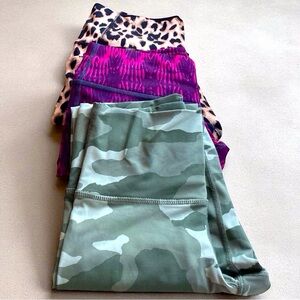 LEGGINGS BUNDLE! Aerie Camo (S) VS Leopard (XS) North Face Fuchsia Capri (XS)